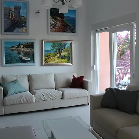 Villa Nar